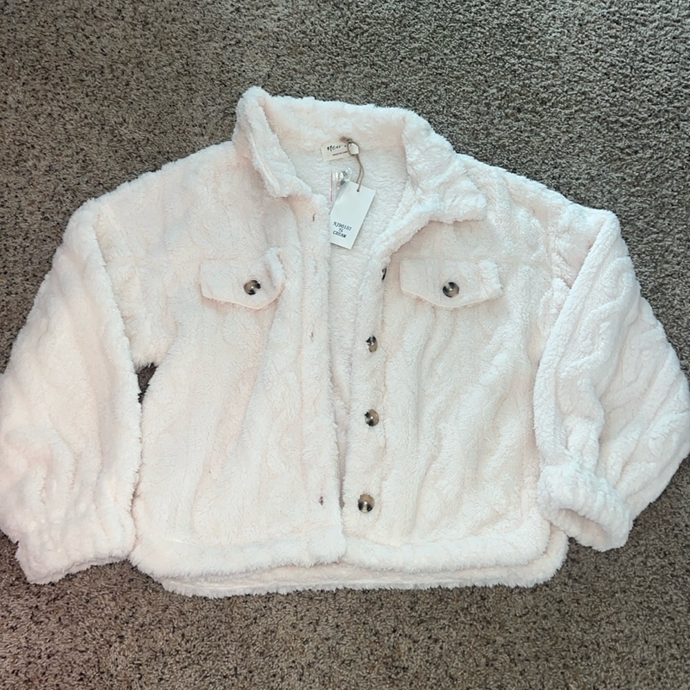 NWT Buttoned Sherpa jacket